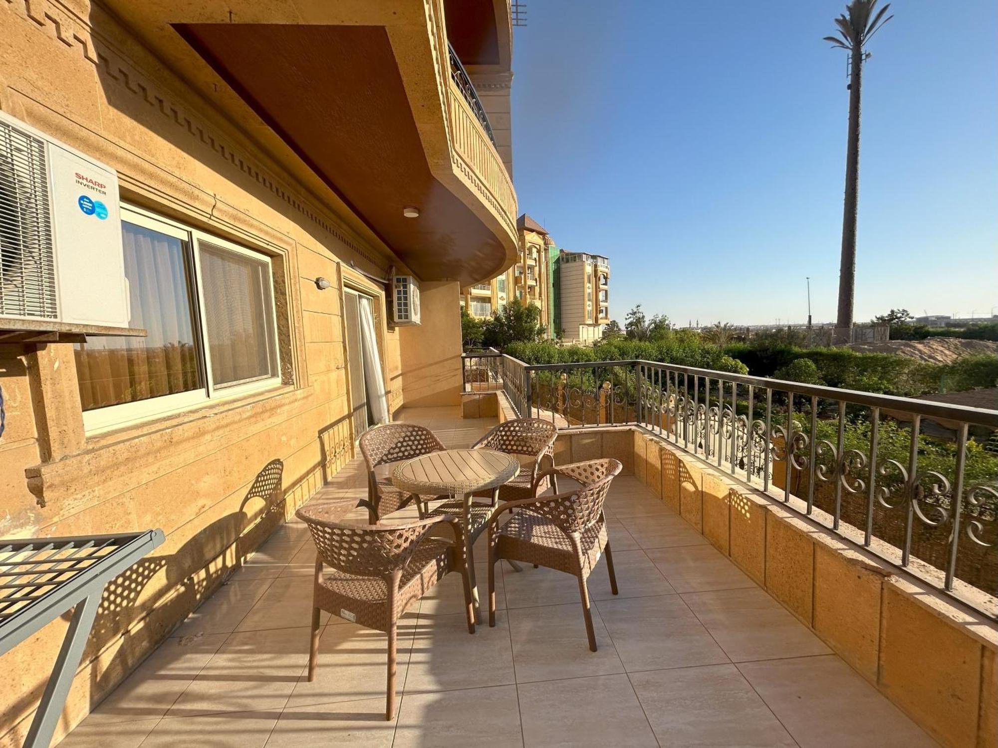 Luxury Apartments Beside Mall Of Arabia And Dar Al-Fouad Hospital - Families Only- No Alcoholic Beverages 6th of October City Exterior foto