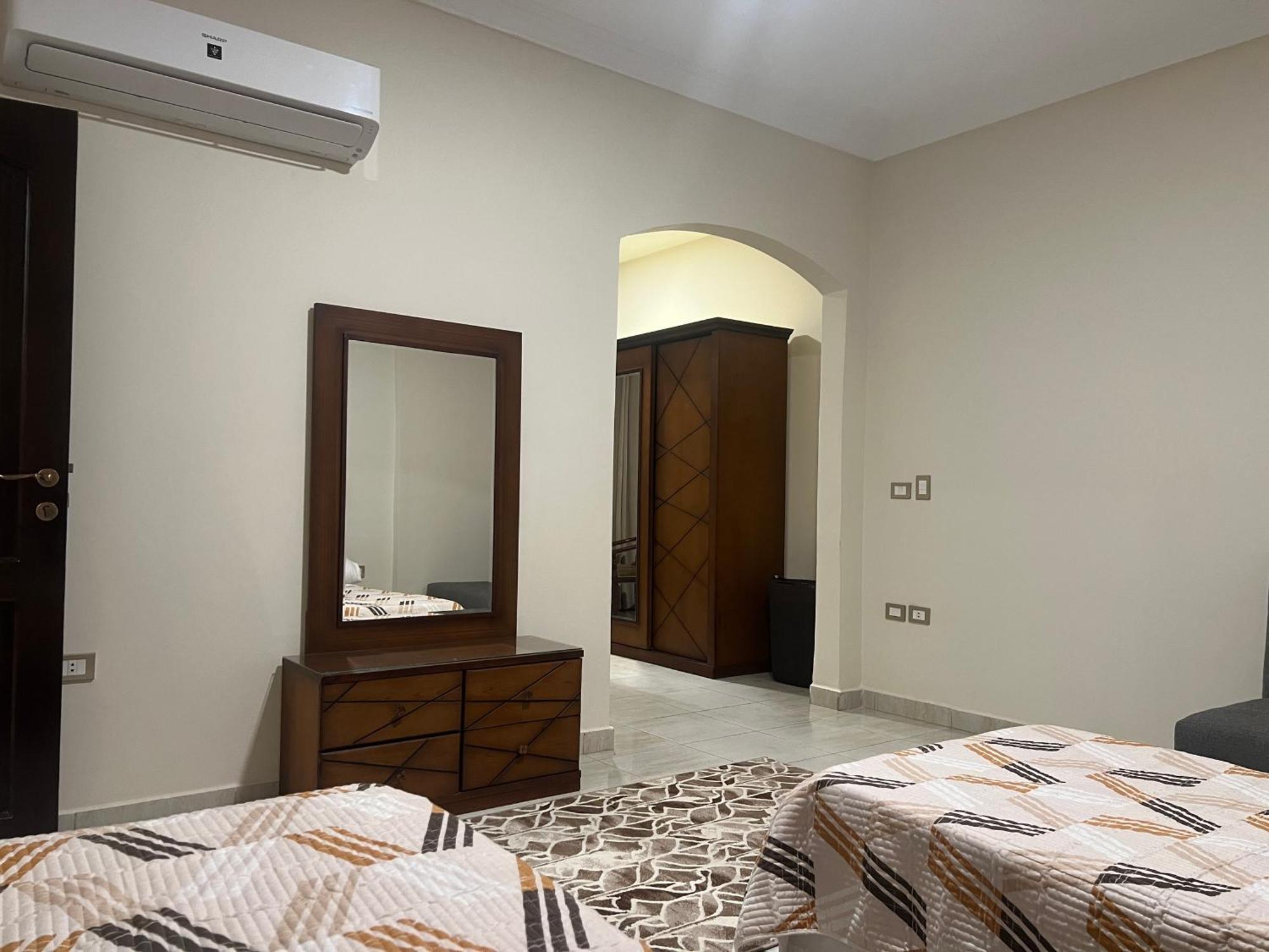 Luxury Apartments Beside Mall Of Arabia And Dar Al-Fouad Hospital - Families Only- No Alcoholic Beverages 6th of October City Exterior foto