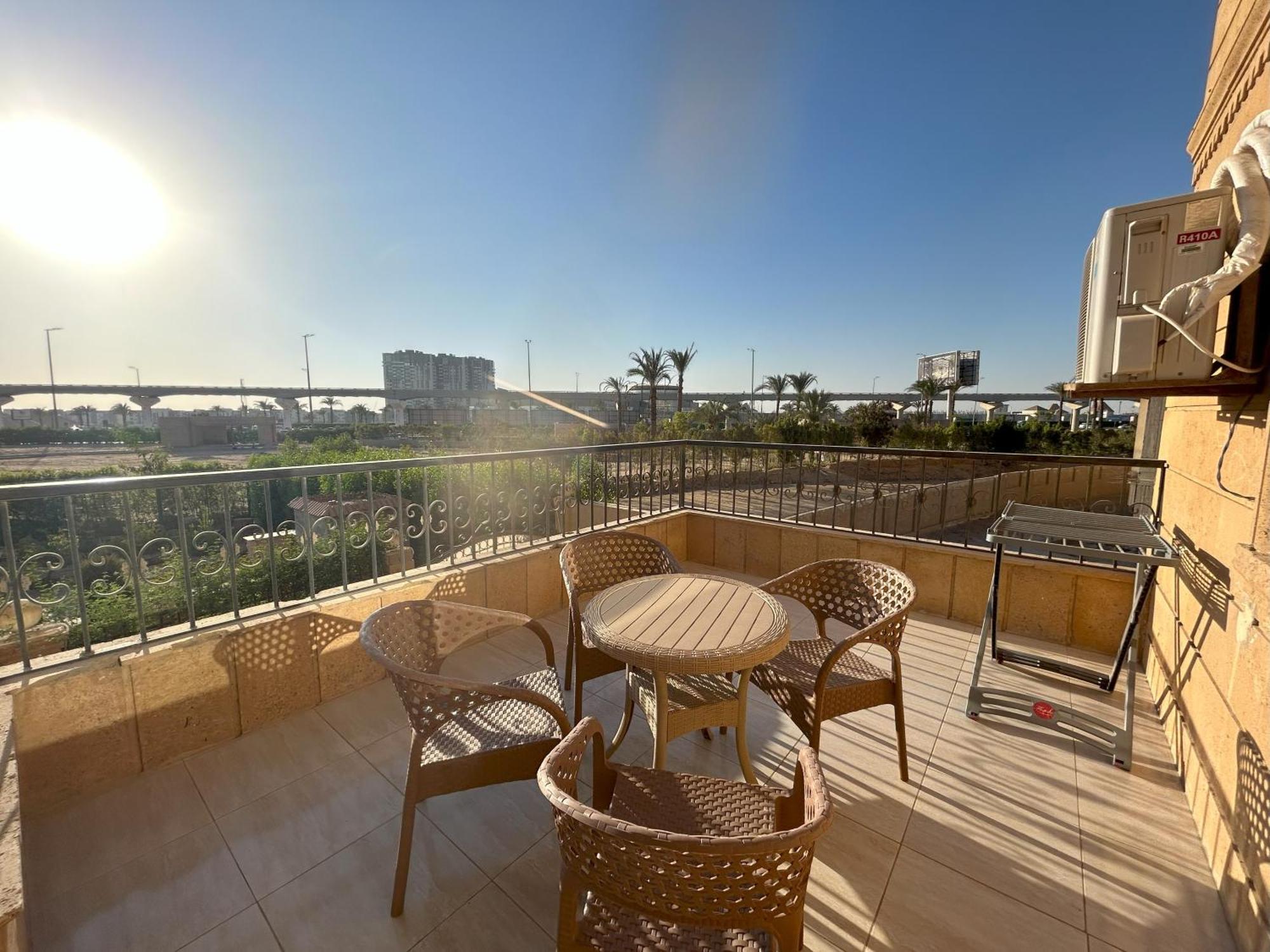 Luxury Apartments Beside Mall Of Arabia And Dar Al-Fouad Hospital - Families Only- No Alcoholic Beverages 6th of October City Exterior foto